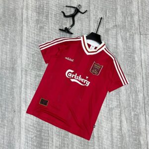 Liverpool F.C. 1995-96 home jersey