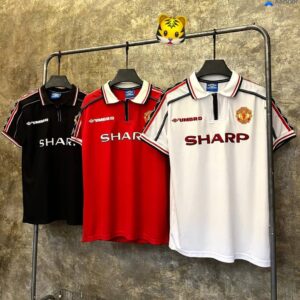 Retro Manchester United Football Jerseys From the 1990s